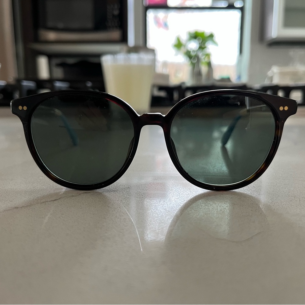 Tom’s The Bellini sun glasses!